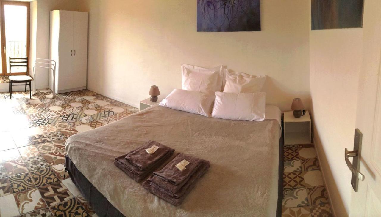 ホテル Casa Ilicia Eus エクステリア 写真